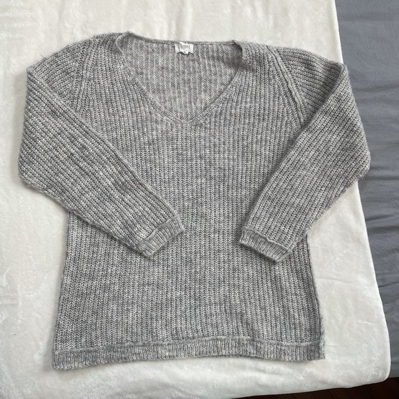 Caslon Gray Oversized V-Neck Gray Sweater - S - Picture 1 of 5